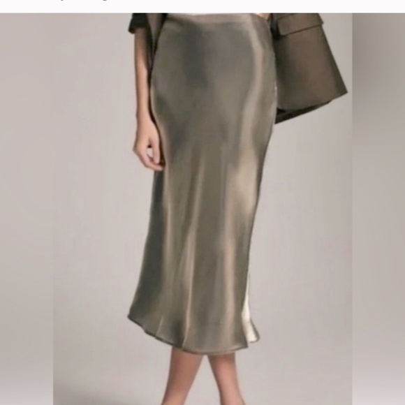 Anthropologie Dresses & Skirts - NWT Anthropologie Midi Skirt Shine Metallic Gold Bias cut Size S